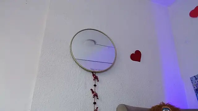 CarolineAikos online show from February 28, 1:01 pm