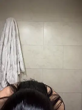 Lia  white online show from November 2, 8:33 pm