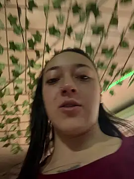 Lia  white online show from November 30, 9:30 pm