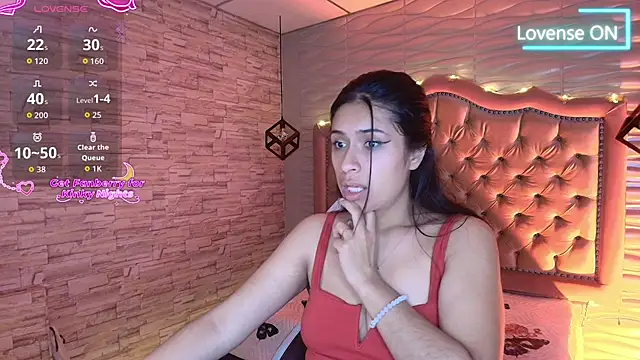 Roxanne Han online show from November 16, 11:49 am