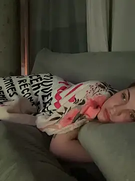 elliepixie online show from March 1, 5:42 am