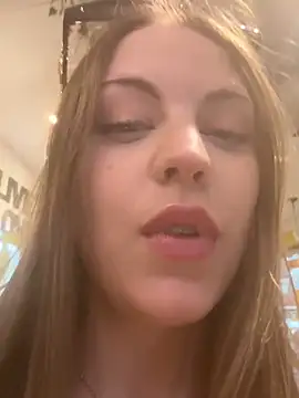elliepixie online show from June 21, 12:24 am