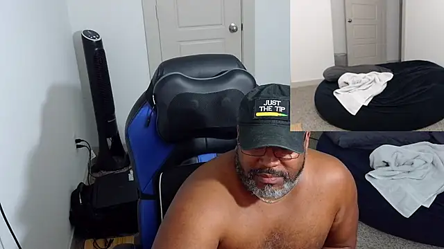 SplendaDaddy50 online show from October 24, 1:35 am