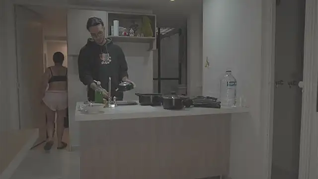 dan and daya online show from December 3, 2:04 pm