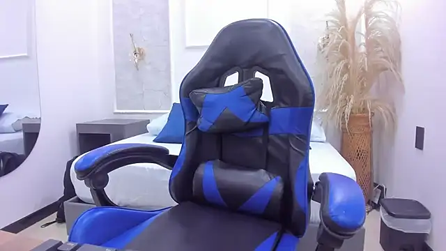 Snapshot of agata18_ chatting on July 14, 7:30 pm agata18 online show from July 14, 7:30 pm