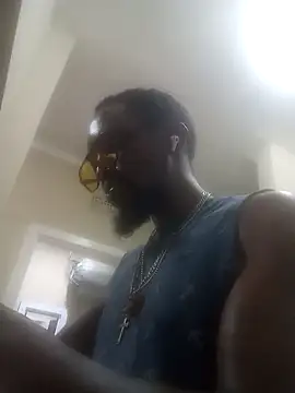 Snapshot of Blck420 chatting on October 29, 9:38 pm Blck420 online show from October 29, 9:38 pm