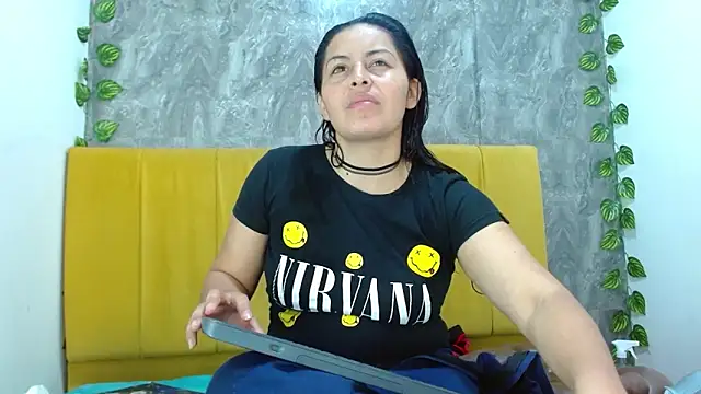 amara leoncm online show from November 14, 3:49 am