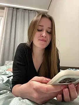 Angel hotyy online show from February 8, 8:01 pm