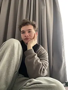 danielxfun online show from April 22, 1:34 pm