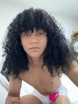 Snapshot of Ethan_troya chatting on November 1, 11:51 pm Ethan troya online show from November 1, 11:51 pm