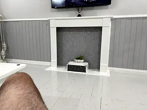 plymouthlad82 online show from November 1, 12:34 am