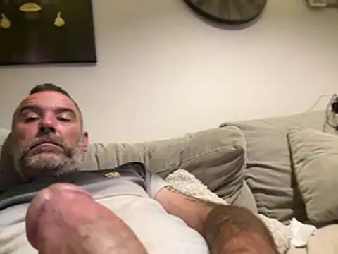 Snapshot of plymouthlad82 chatting on June 10, 11:13 pm plymouthlad82 online show from June 10, 11:13 pm