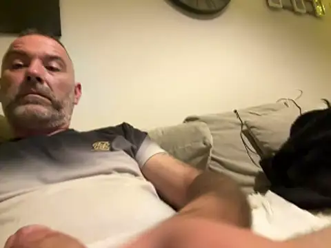 Snapshot of plymouthlad82 chatting on June 16, 11:18 pm plymouthlad82 online show from June 16, 11:18 pm