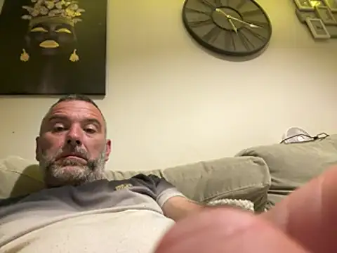 Snapshot of plymouthlad82 chatting on June 29, 12:17 am plymouthlad82 online show from June 29, 12:17 am