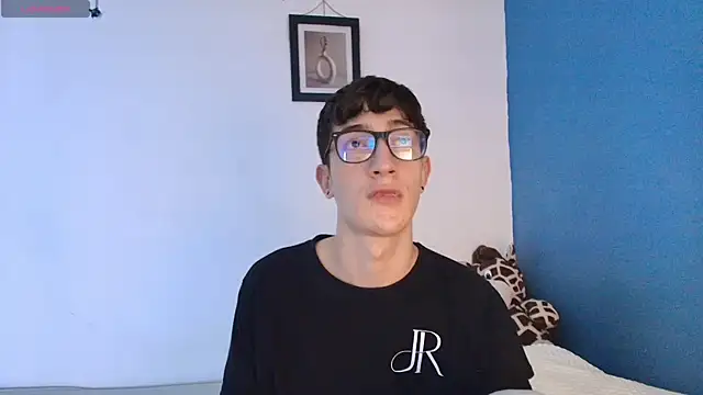 Erick Taylor3 online show from July 31, 8:08 pm