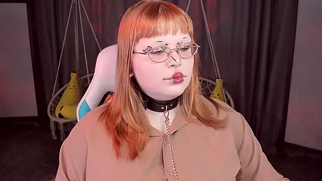 Snapshot of LottieReed chatting on March 12, 5:30 pm LottieReed online show from March 12, 5:30 pm