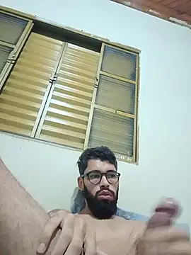 Snapshot of FerrariniHott chatting on December 1, 7:24 am FerrariniHott online show from December 1, 7:24 am