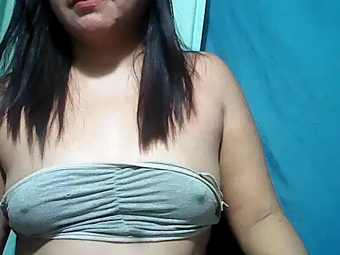Snapshot of lady_pam2025 chatting on April 10, 1:00 am lady pam2025 online show from April 10, 1:00 am
