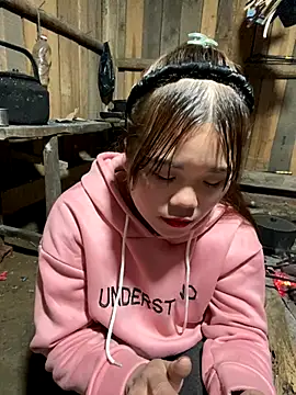 nachi-baby online show from November 30, 1:37 pm