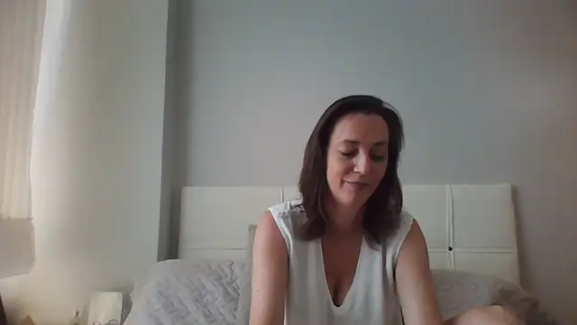 Snapshot of ArianaStarr chatting on June 27, 7:35 am ArianaStarr online show from June 27, 7:35 am