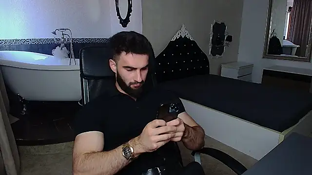Snapshot of MicahLane chatting on May 24, 5:01 am MicahLane online show from May 24, 5:01 am