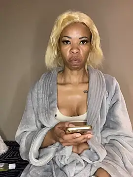 CandySlender18 online show from July 14, 4:45 pm