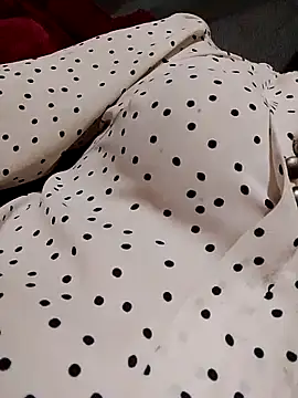 TRIEUTRIEU20 online show from October 29, 2:41 pm