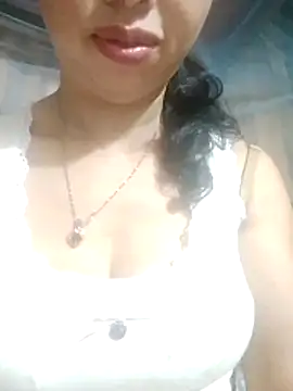 Snapshot of TRIEUTRIEU20 chatting on June 22, 4:59 pm TRIEUTRIEU20 online show from June 22, 4:59 pm