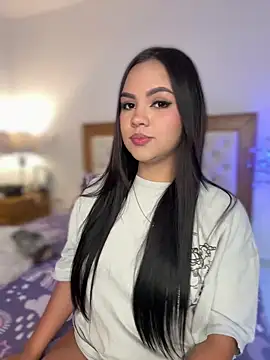 Snapshot of amber_white15 chatting on November 14, 12:31 am amber white15 online show from November 14, 12:31 am