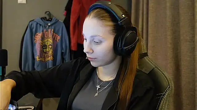 Softixq online show from November 17, 3:18 pm