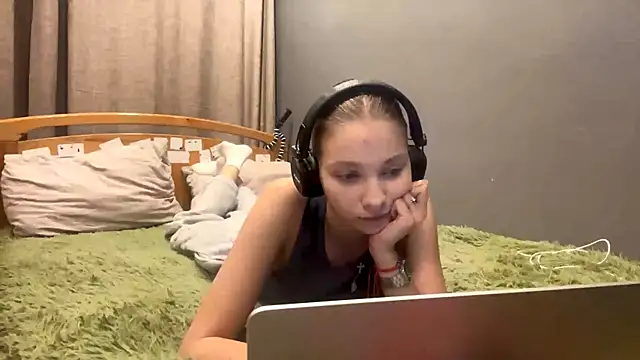 Softixq online show from December 3, 3:54 pm