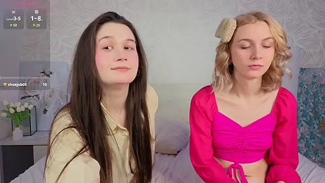 Snapshot of betweenUse chatting on November 20, 3:18 am betweenUse online show from November 20, 3:18 am