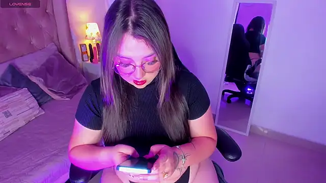 Myla mayfield online show from November 10, 11:53 am