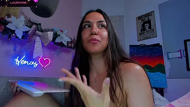 VenusIsLove  online show from December 30, 12:00 am