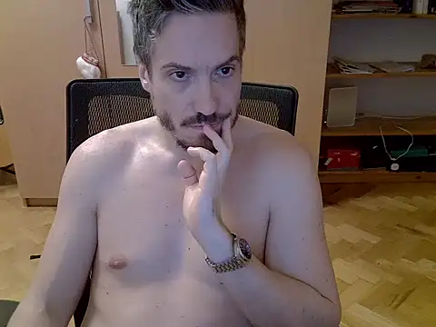 delayclose   online show from February 6, 4:10 pm