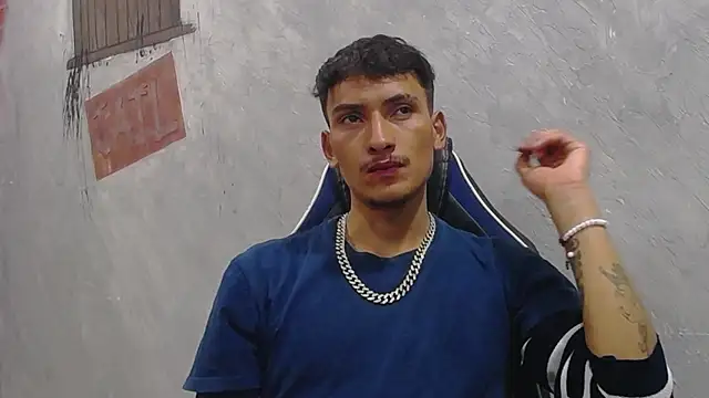 SavageLover  online show from December 21, 3:24 am