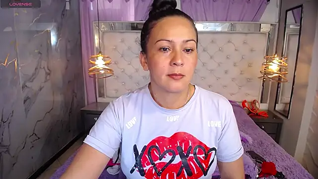 Melissa-roberts online show from November 27, 7:16 pm