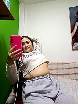 valilu rosse27 online show from March 10, 6:40 am