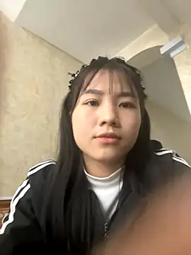 Snapshot of Ruby_68 chatting on December 4, 4:11 am Ruby 68 online show from December 4, 4:11 am