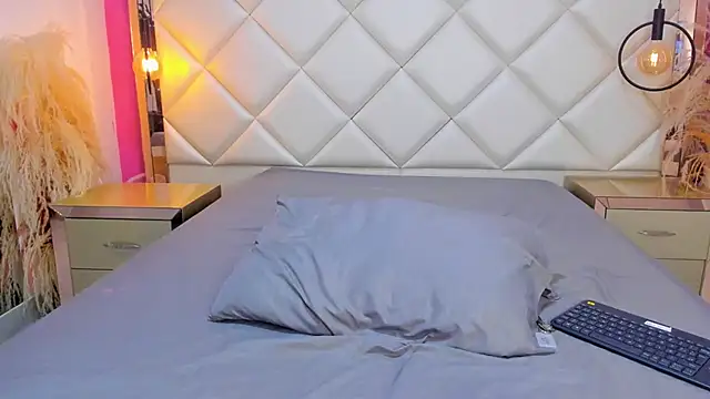 MaroxCute online show from December 2, 6:14 pm