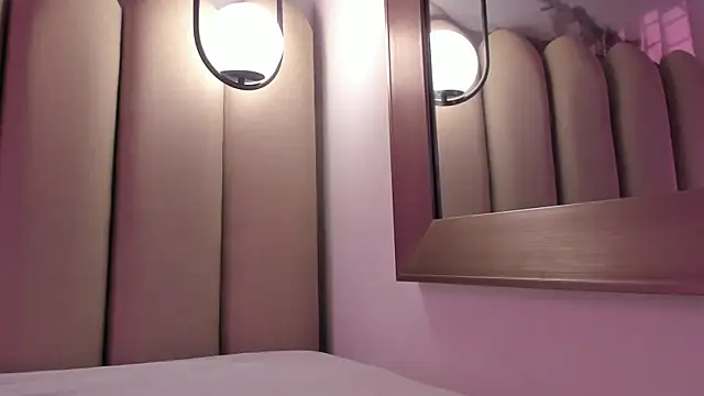 Vittoria  rossi online show from December 13, 7:53 pm