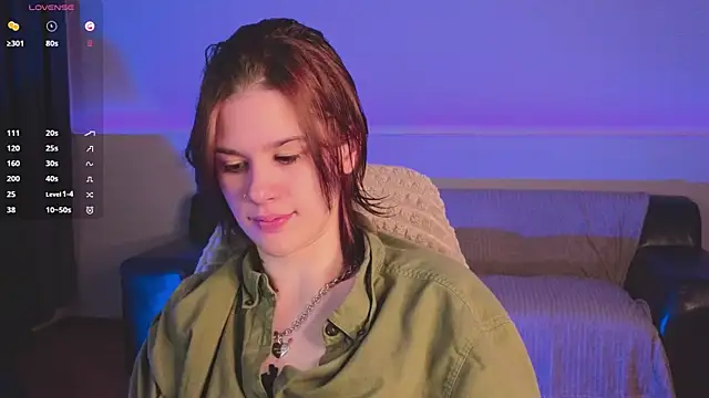 LoraPuffs online show from June 15, 2:52 pm