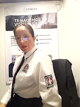 Snapshot of Valentina--1 chatting on May 6, 10:31 am Valentina--1 online show from May 6, 10:31 am