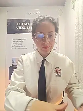 Snapshot of Valentina--1 chatting on June 8, 10:04 am Valentina--1 online show from June 8, 10:04 am