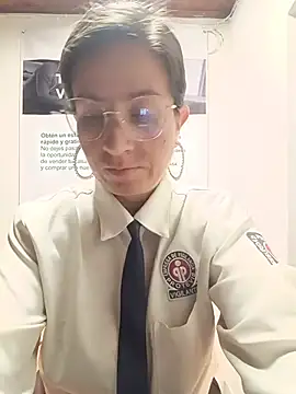 Snapshot of Valentina--1 chatting on June 13, 10:02 am Valentina--1 online show from June 13, 10:02 am