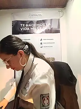 Valentina--1 online show from June 18, 10:09 am