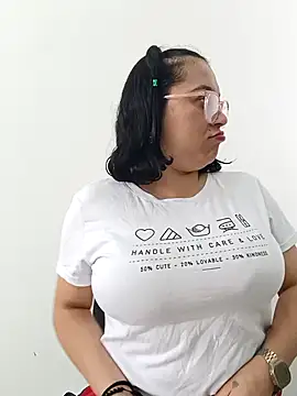 Caroline-17 online show from November 13, 6:07 pm