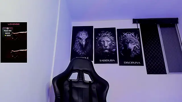 Snapshot of AUSTINN_TORRES chatting on February 28, 1:39 am AUSTINN TORRES online show from February 28, 1:39 am