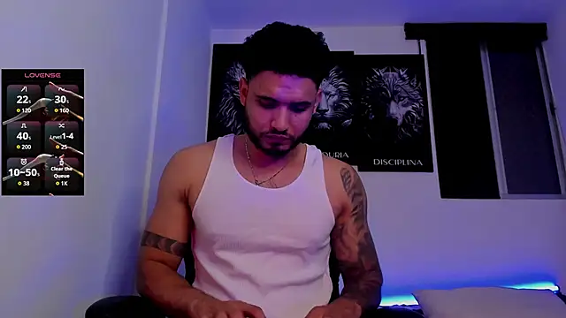 Snapshot of AUSTINN_TORRES chatting on March 3, 12:28 am AUSTINN TORRES online show from March 3, 12:28 am