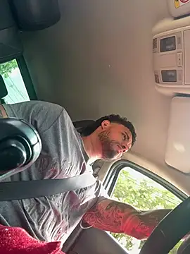 Snapshot of AUSTINN_TORRES chatting on March 31, 3:01 pm AUSTINN TORRES online show from March 31, 3:01 pm